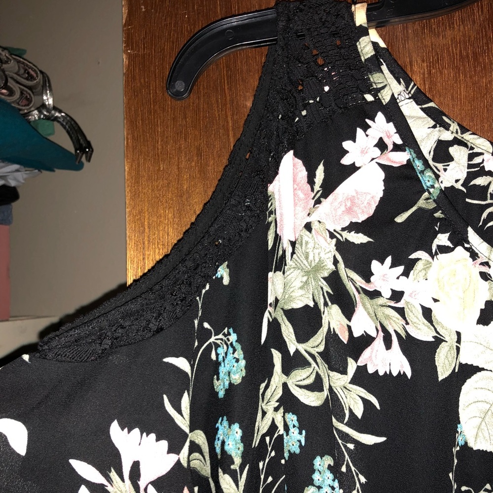 Cold shoulder top